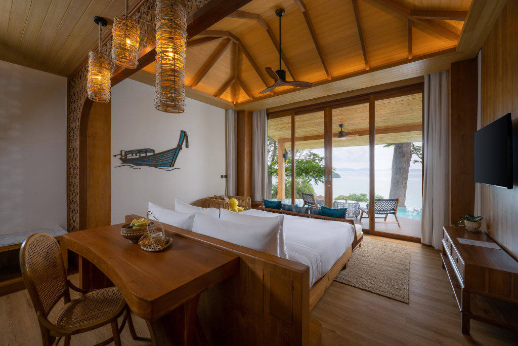 Муанг: Sinae Phuket