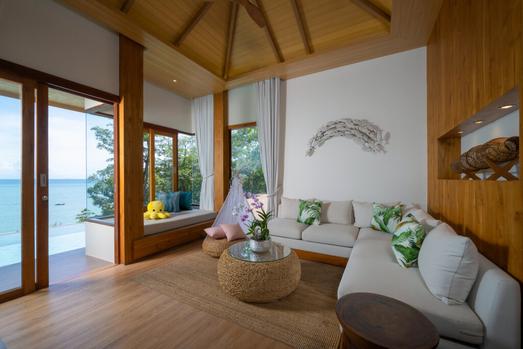 Муанг: Sinae Phuket