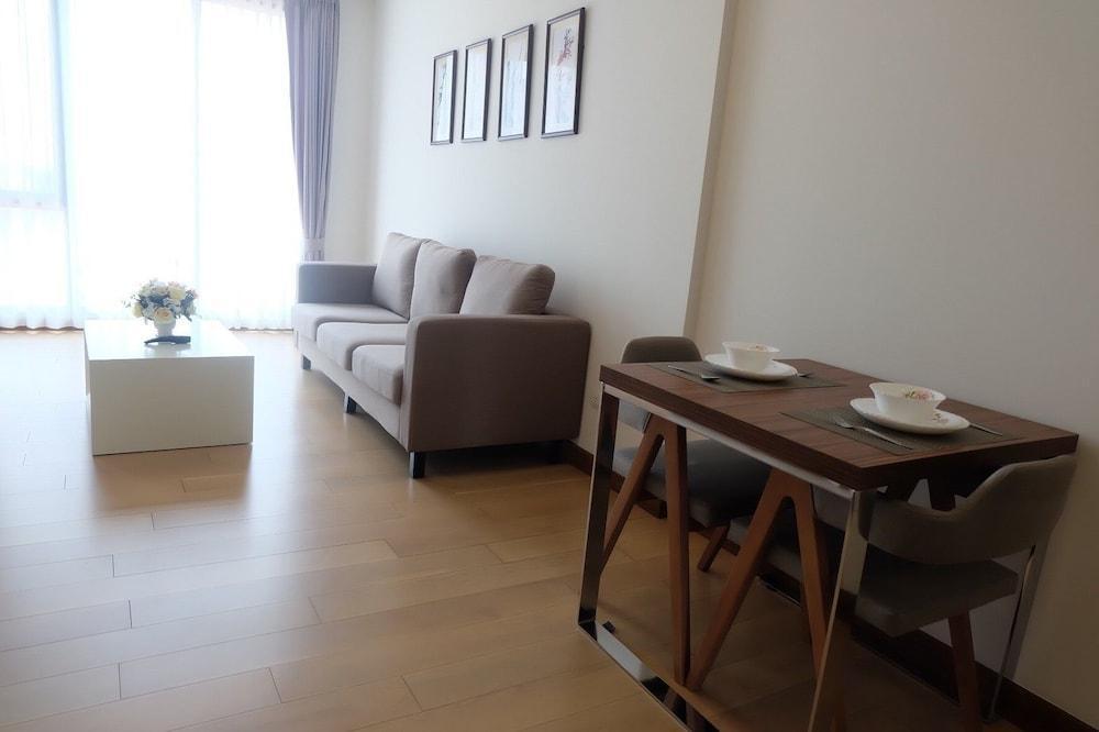 Чиангмай: The Astra Condo by Five Star