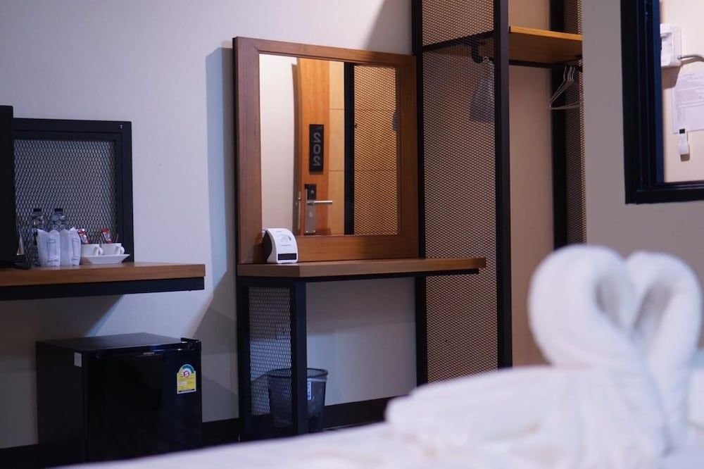 Нанг-Ронг: Sshotel Nangrong Buriram