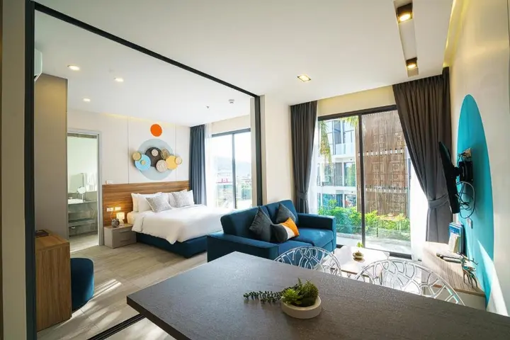 Муанг: HOMA Phuket Town