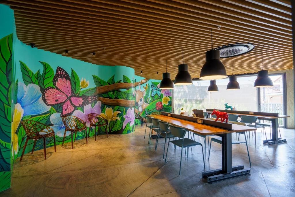 Муанг: HOMA Phuket Town