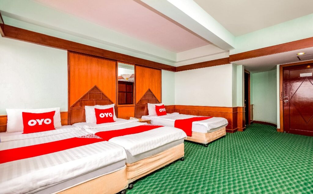 Сураттхани: OYO 441 Grand Thara Hotel
