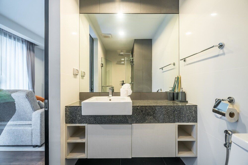 6Av 214 - Surin Beach Studio With Pool and gym — фото 2