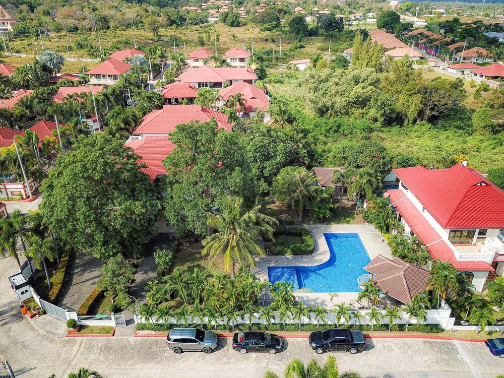 5 BR Pool Villa Close to Beach  CV5 — фото 1
