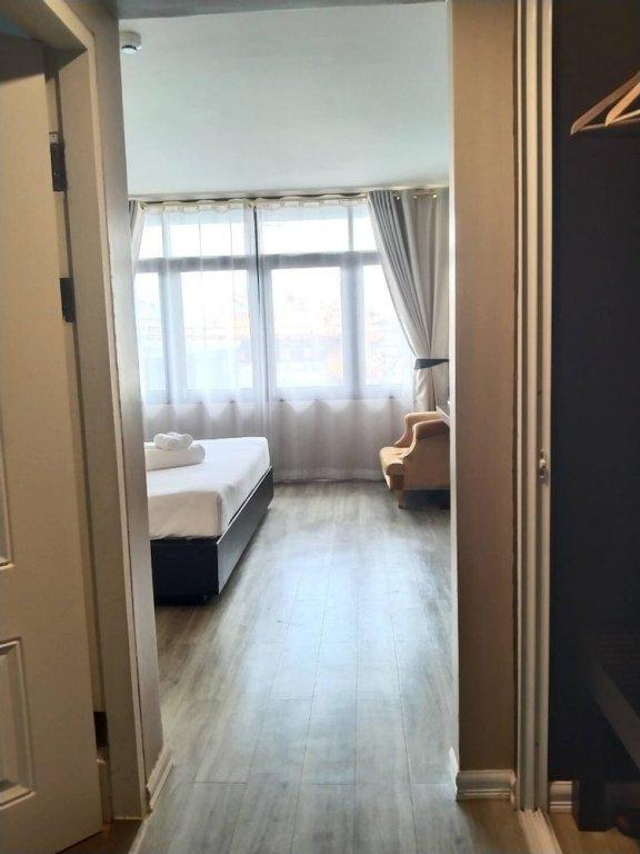 Фрае: Taris Art Hotel Phrae