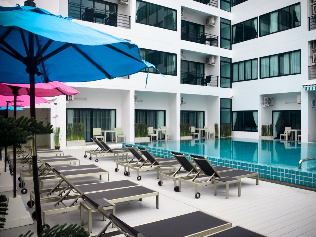 Паттайя: RedDoorz I-Talay Resort