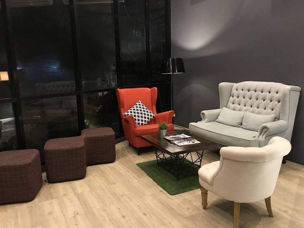 Самутпракан: RedDoorz Premium Coco Hotel