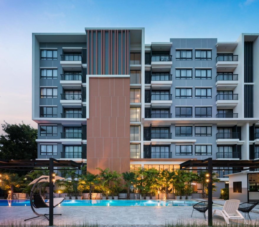 Сирача: Capetown Sriracha Condo