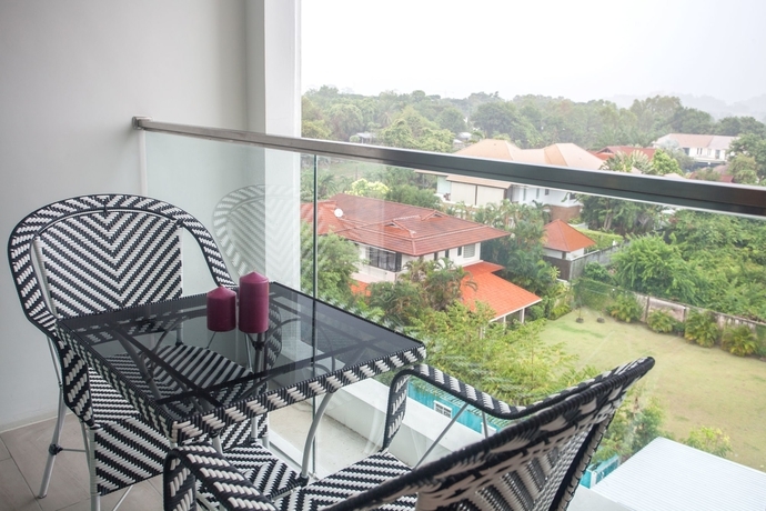 Банг-Саре: Beach Holiday Condo