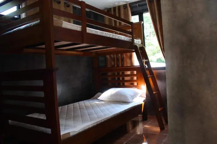 Ханг Донг: Baan Tha Loon Hostel