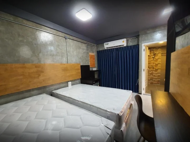 Бангкок: Billions loft Inn
