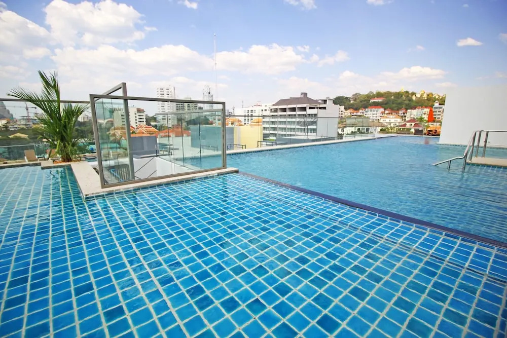 Паттайя: May Mansion Pattaya