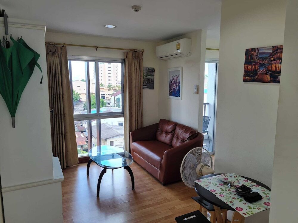 Удонтхани: 1 Double Bedroom Swimming Pool Apartment for Rent in Udonthani With Gym Laundry