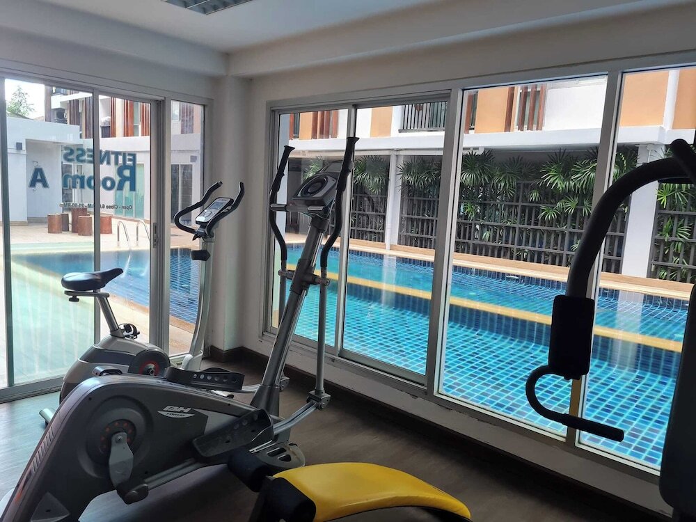 Удонтхани: 1 Double Bedroom Swimming Pool Apartment for Rent in Udonthani With Gym Laundry