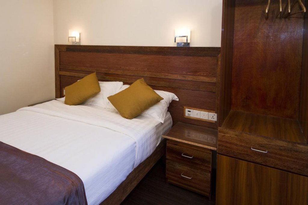 Гули: Отель Tropic Tree Hotel Maldives
