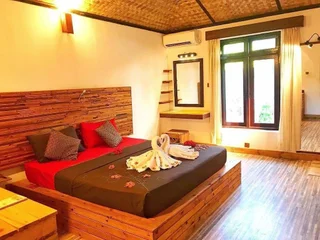Атолл Алиф-Алиф: Yonder Retreat Folhudhoo