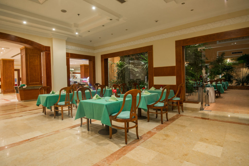 Хургада: Imperial Shams Abu Soma - All inclusive
