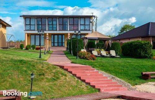 Орцы: Villa Swan Lake
