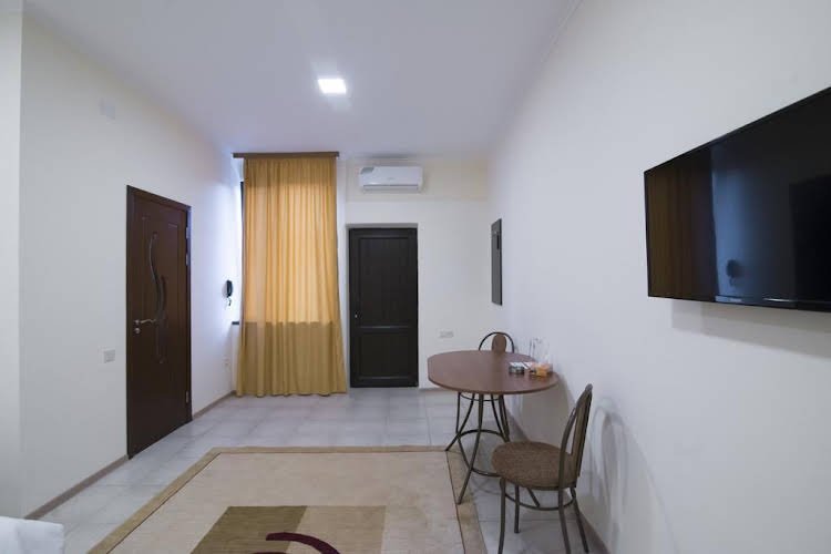 Ереван: Granada Hotel