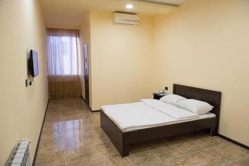 Ереван: Granada Hotel