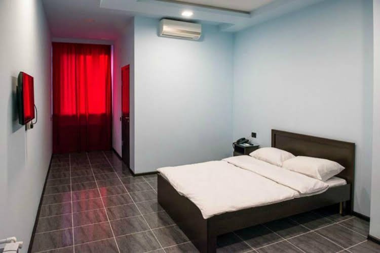 Ереван: Granada Hotel