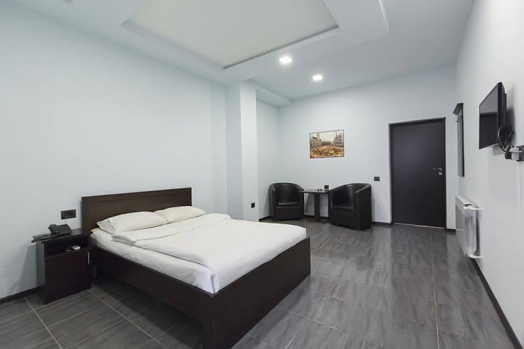 Ереван: Granada Hotel