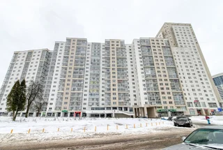 Минск: Апартаменты просторные с отдельной спальней возле ст.м.Грушевка