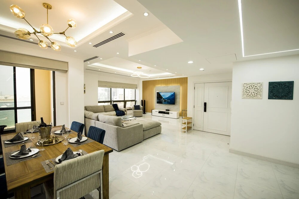 Дубай: PalmBay JBR 4 bedroom sea view apartment