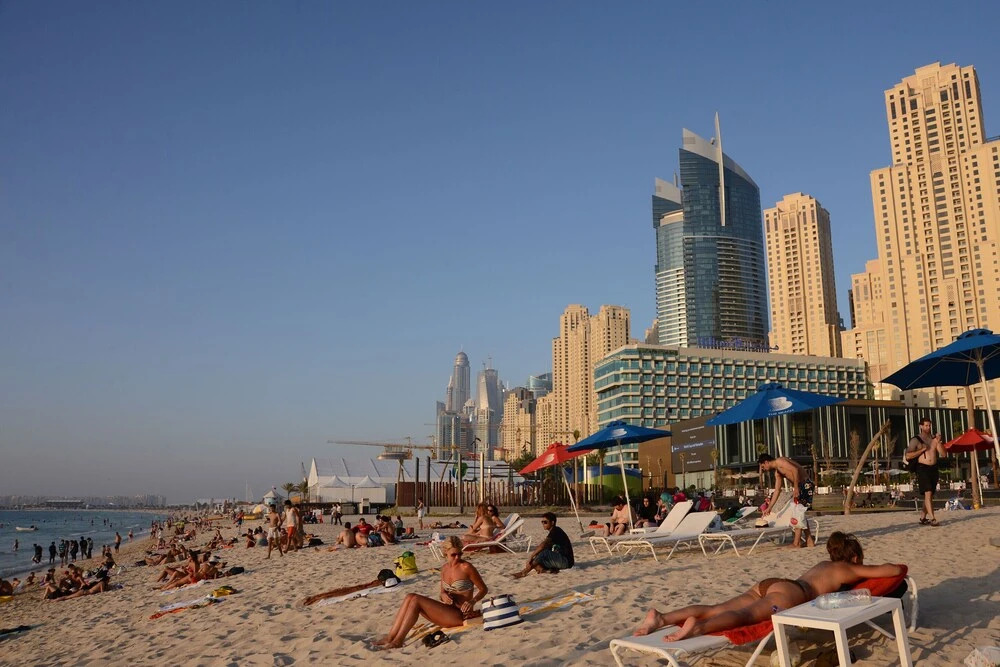 Дубай: PalmBay JBR 4 bedroom sea view apartment