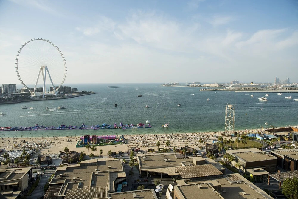 Дубай: PalmBay JBR 4 bedroom sea view apartment