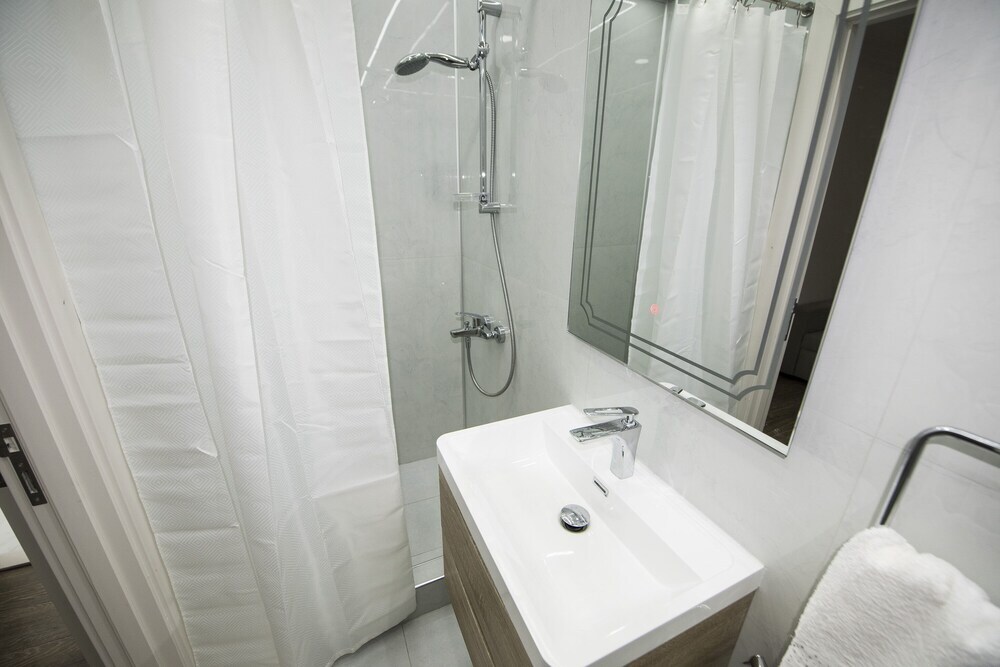 Дубай: PalmBay JBR 4 bedroom sea view apartment