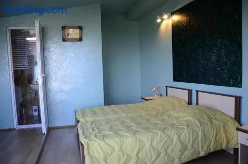 Батуми: TJ Hostel