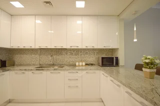 Дубай: Апартаменты Regent Court - Cozy 1BR Near Five Hotel - JVC