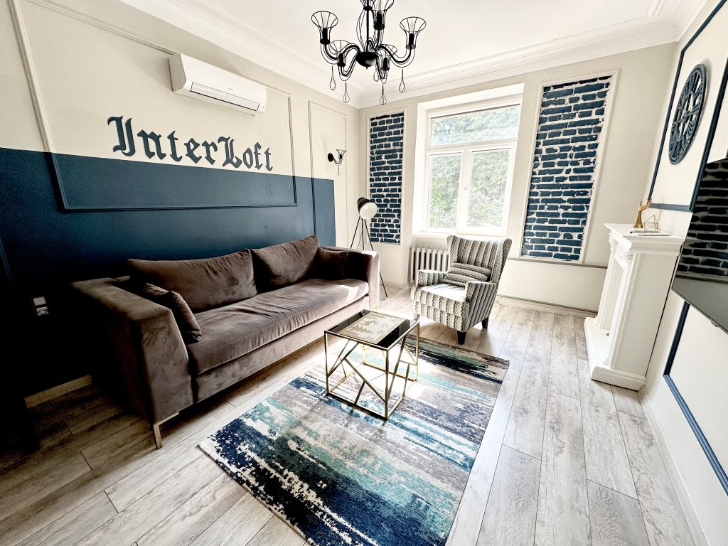 Минск: Апартаменты InterLoft 7 Old Town Free Parking Wi-Fi 100/50 Smart TV