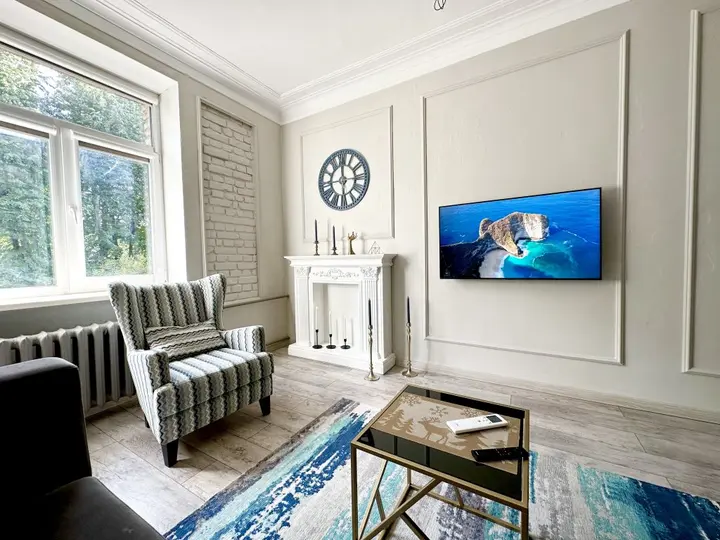 Минск: Апартаменты InterLoft 7 Old Town Free Parking Wi-Fi 100/50 Smart TV