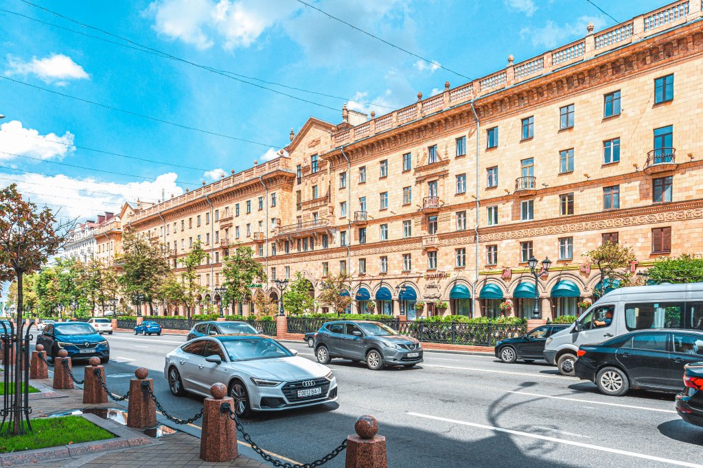 Минск: Апартаменты Улучшенные на Октябрьской Площади