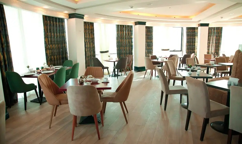 Тбилиси: Green Queen Hotel