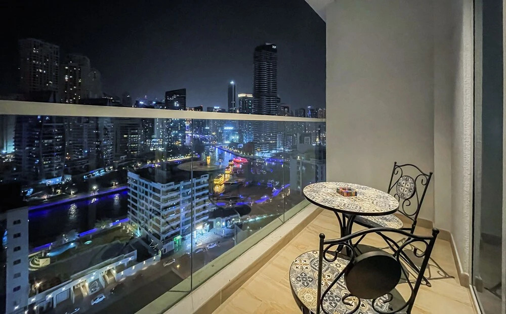 Дубай: Beach View 2BR Ultra-luxurious Apt- 1504