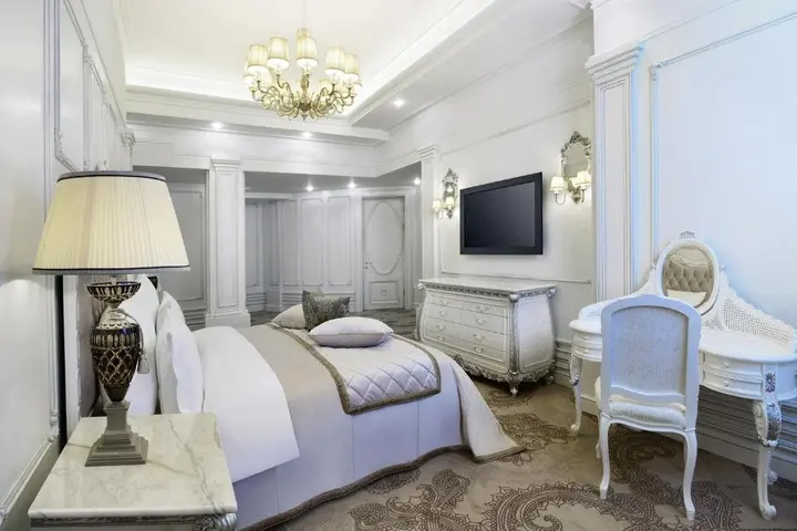 Тбилиси: Hotel Ambassadori Tbilisi Hotel Mimino