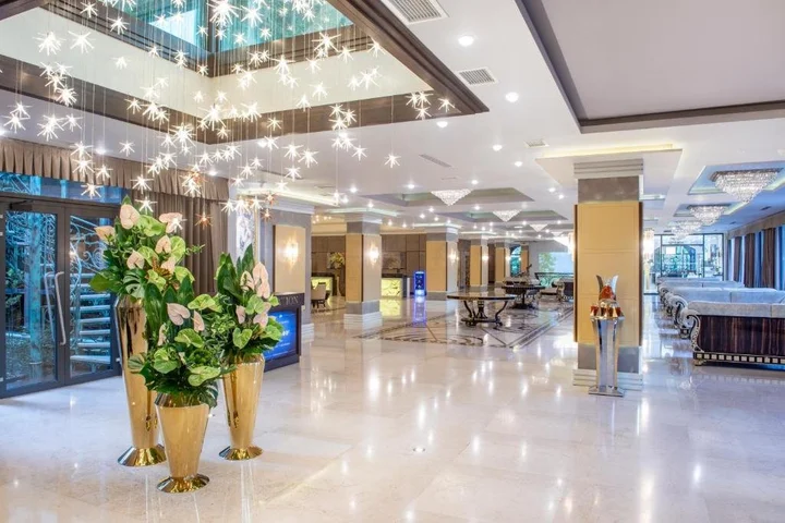Тбилиси: Hotel Ambassadori Tbilisi Hotel Mimino