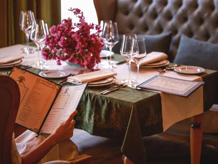 Тбилиси: Hotel Ambassadori Tbilisi Hotel Mimino
