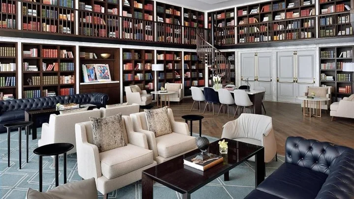 Дубай: 2 Bedroom with Full Burj View