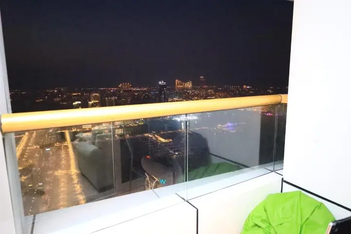 Дубай: At THE TOP MARINA