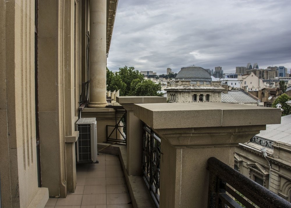 Баку: Boulevard Apartments& Residences