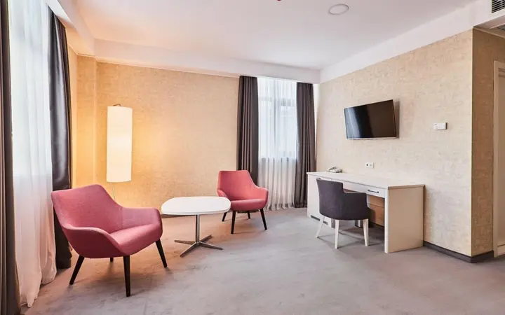 Тбилиси: Gallery Palace Hotel Mimino