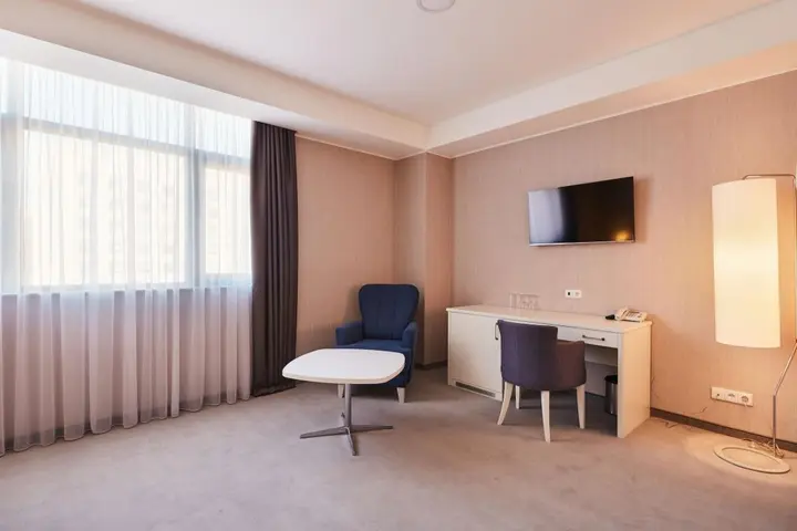 Тбилиси: Gallery Palace Hotel Mimino