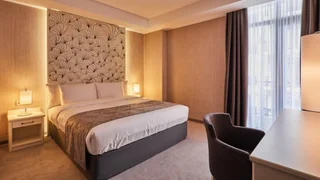 Тбилиси: Gallery Palace Hotel Mimino