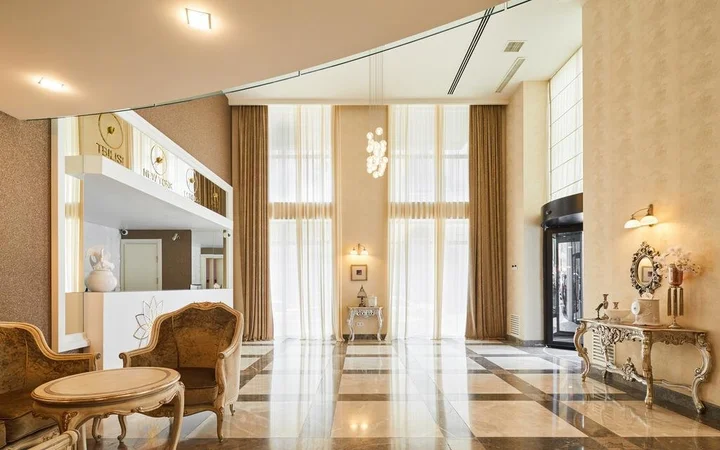 Тбилиси: Gallery Palace Hotel Mimino