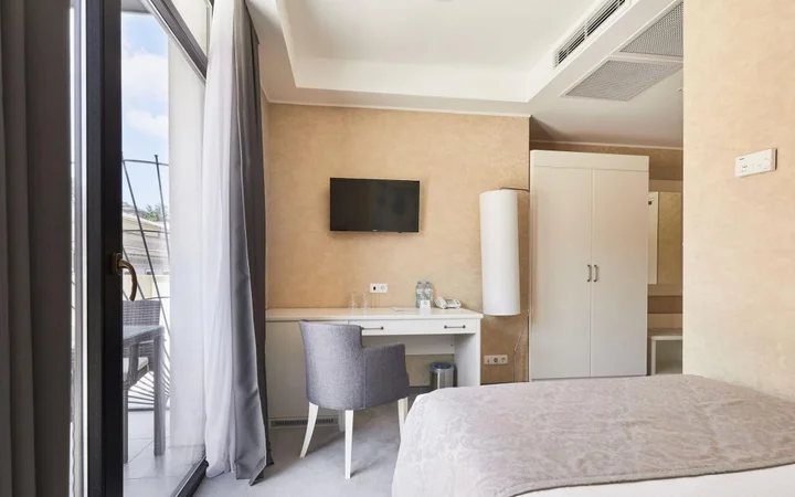 Тбилиси: Gallery Palace Hotel Mimino